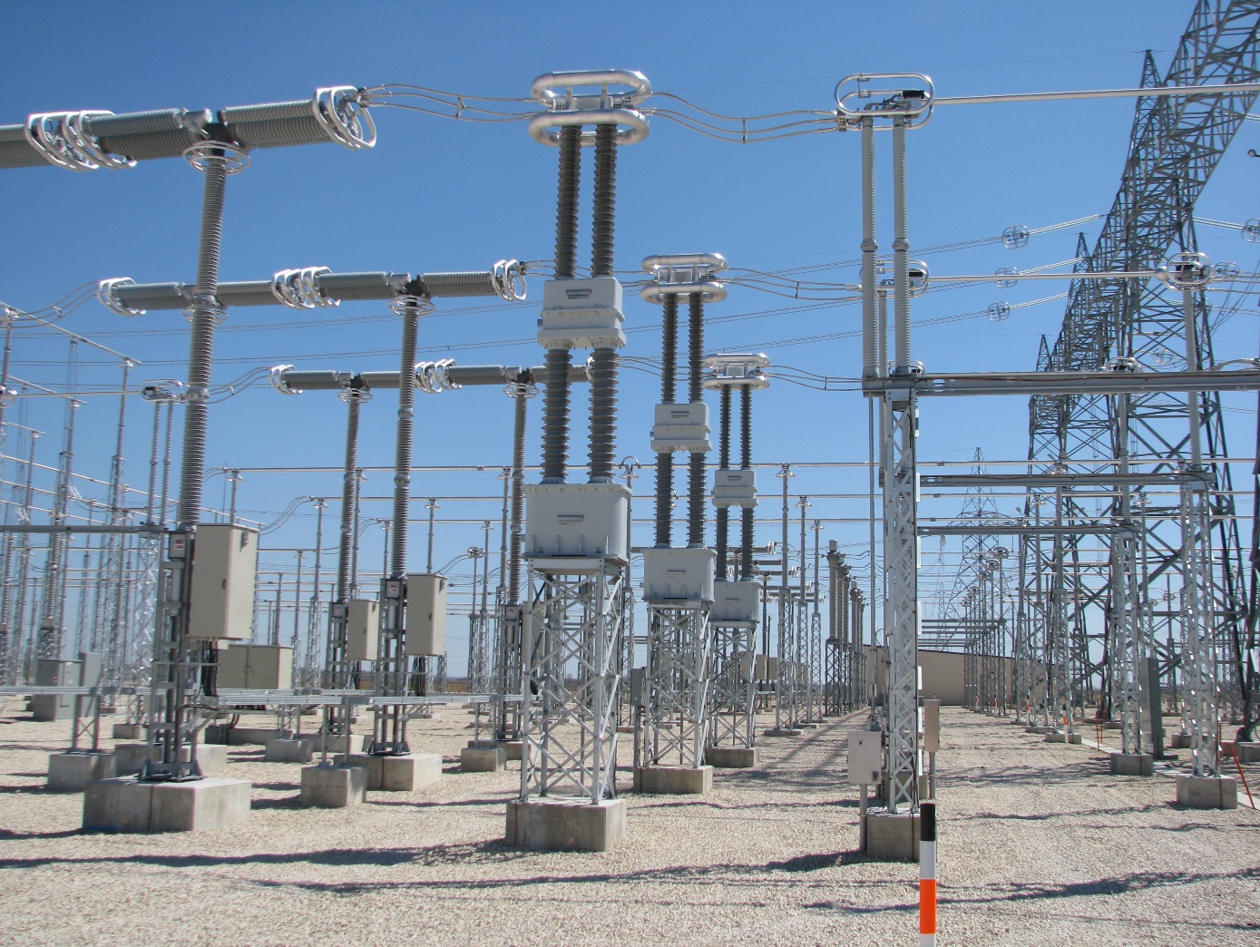 600 kV AC Dry Type LRGBJ-ZH-600 CTs at the Riel Converter Station (Courtesy: Manitoba Hydro)